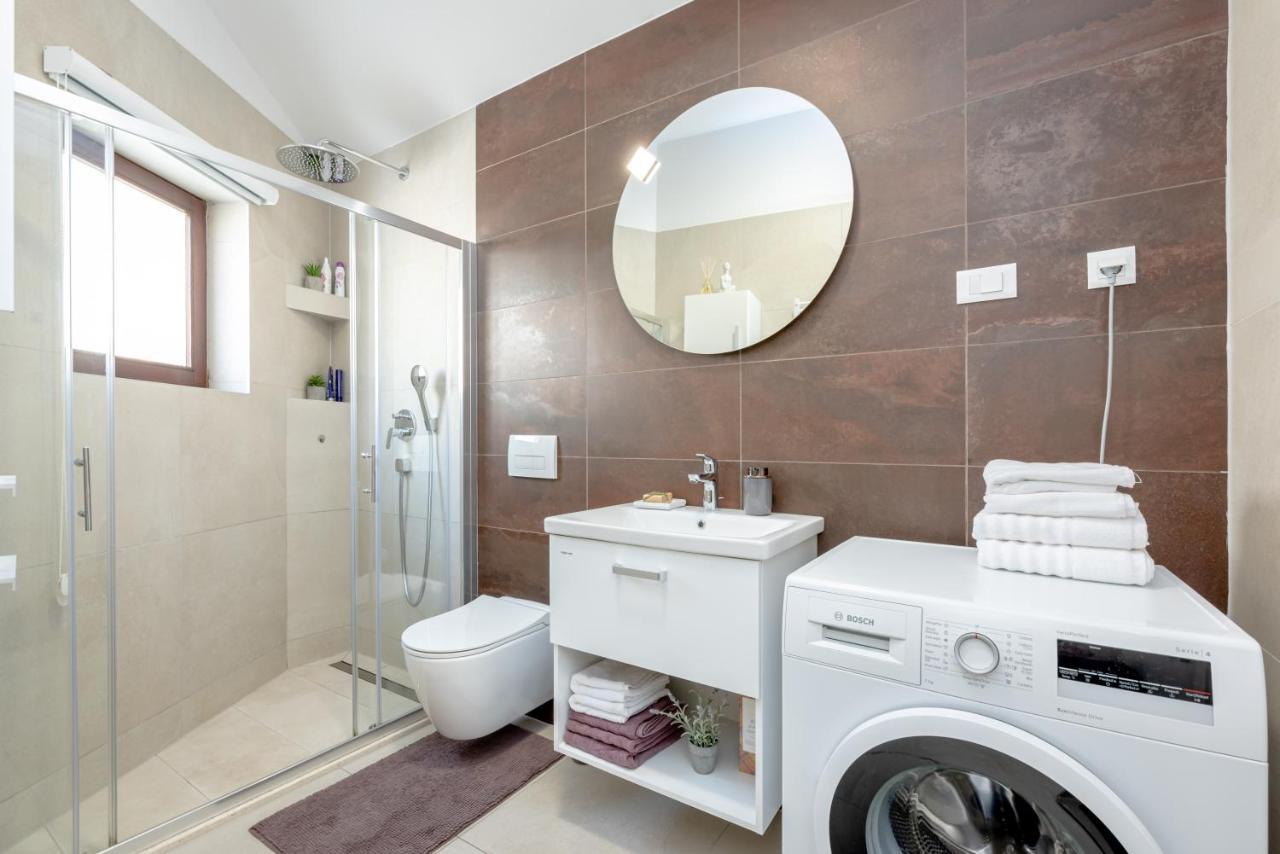 Apartment "Dida" With Free Private Parking Solin Exterior photo